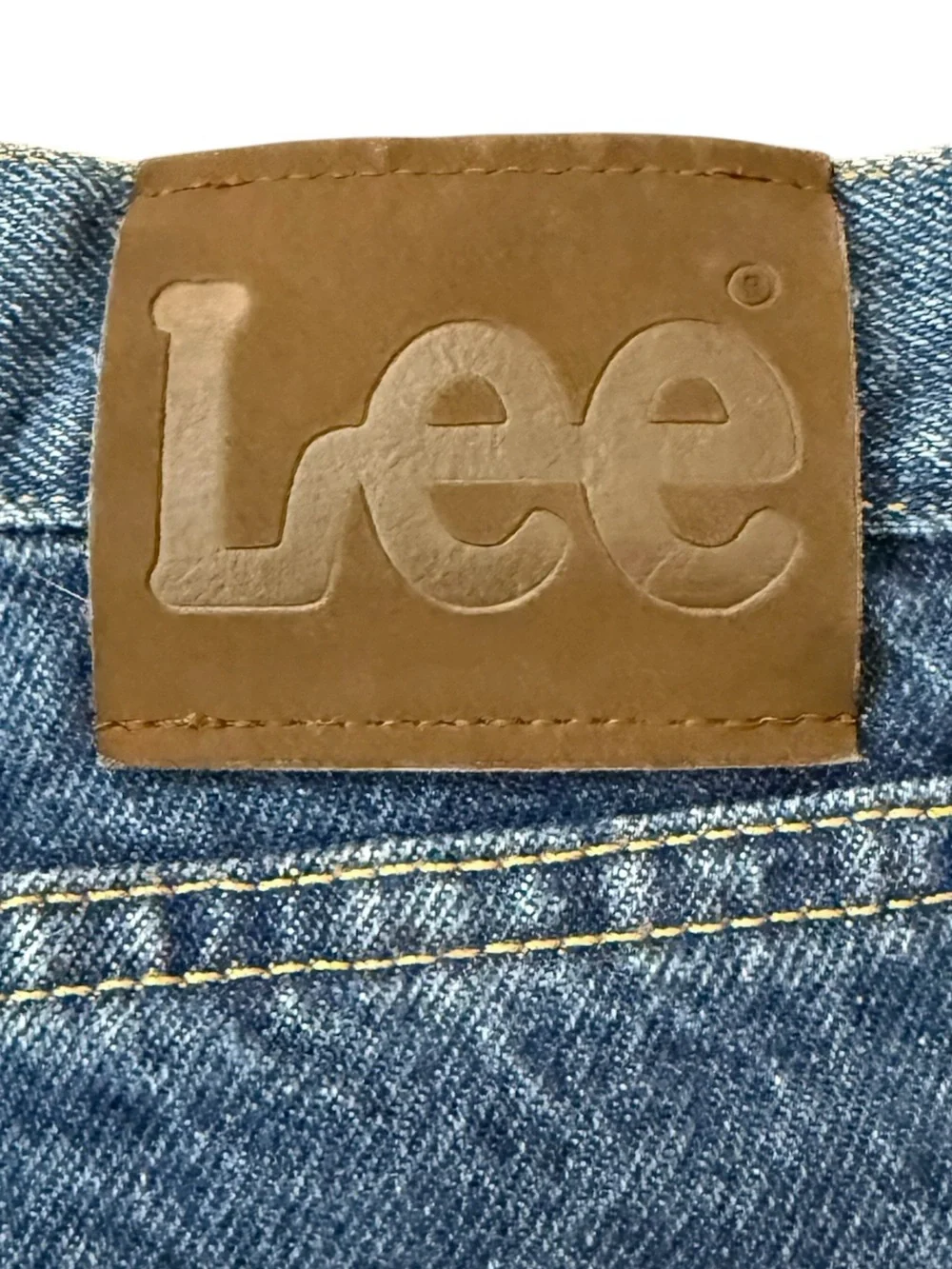 Lee Regular Fit Jeans Mens 42x36 Fits 40x36 Medium Wash Straight Leg 100% Cotton